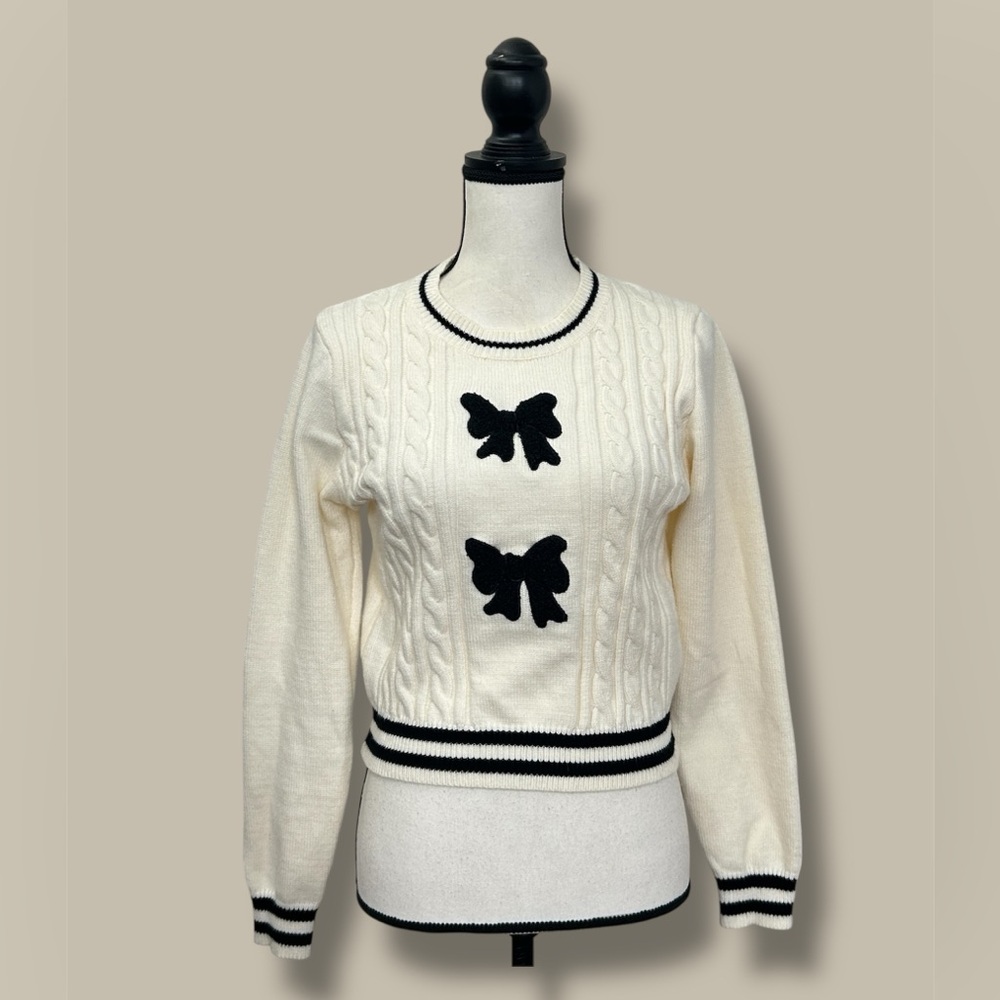 LUNA IVY Anthropologie Size S Cable Knit Ivory Pullover Sweater BLACK BOWS SOFT